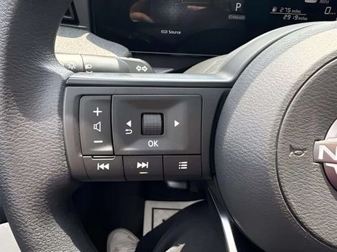 Used 2025 Nissan Kicks SV w/ SV Premium Package AWD/4WD image 7