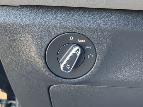 New 2026 Volkswagen Jetta SE FWD image 26