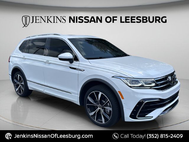 Used 2024 Volkswagen Tiguan SEL R-Line AWD/4WD image 1
