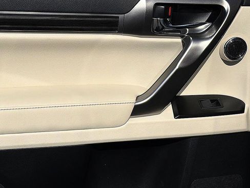 Used 2022 Lexus GX 460 Premium AWD/4WD image 11