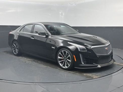 Used 2019 Cadillac CTS V image 1