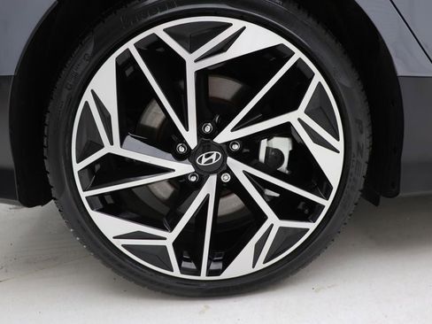 Used 2024 Hyundai Ioniq 6 SEL AWD/4WD image 10