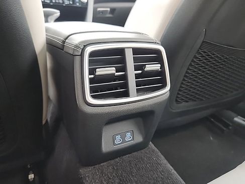 Used 2025 Genesis G70 2.5T w/ Sport Prestige Package image 19