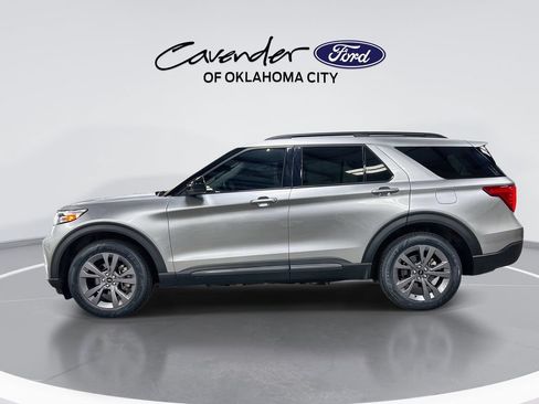 Used 2023 Ford Explorer XLT w/ Equipment Group 202A AWD/4WD image 5