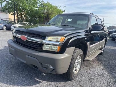 Used 2002 Chevrolet Avalanche 4x4 w/ Off-Road Suspension Pkg