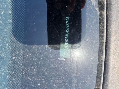 Used 2025 Kia Soul LX w/ LX Technology Package image 9