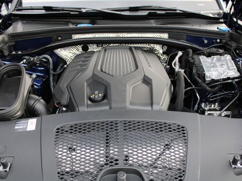 New 2026 Porsche Macan image 27