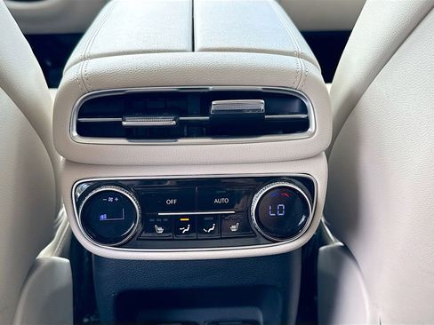 Used 2023 Genesis GV80 3.5T Advanced + image 28