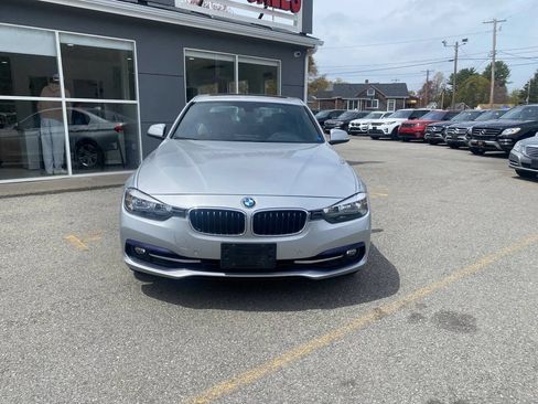 Used 2017 BMW 330i xDrive Sedan AWD/4WD image 2