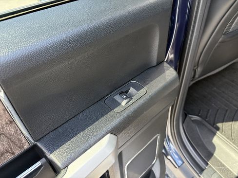 Used 2019 Ford F250 Lariat w/ Lariat Ultimate Package AWD/4WD image 36