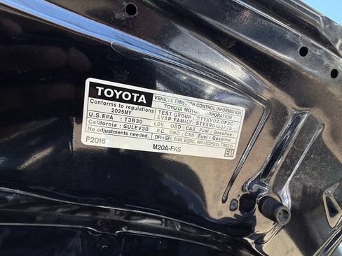 Used 2025 Toyota Corolla LE FWD image 36