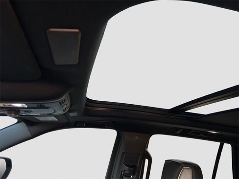 Used 2025 GMC Yukon AT4 Ultimate image 7