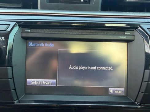 Used 2015 Toyota Corolla LE image 26