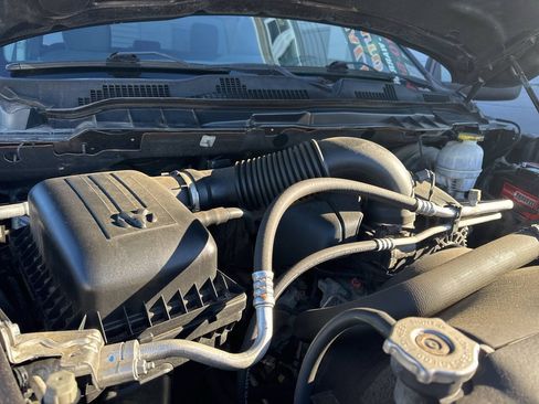 Used 2019 RAM 1500 Tradesman w/ Popular Equipment Group AWD/4WD image 11