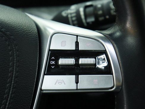 Used 2023 Kia Telluride EX w/ EX Captain's Chair Package FWD image 12