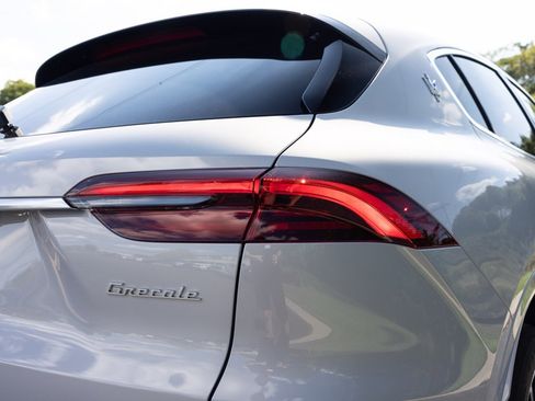 New 2025 Maserati Grecale GT image 38