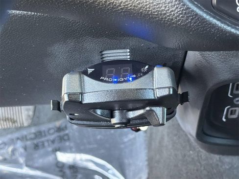 Used 2021 RAM 1500 Big Horn image 16