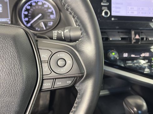 Used 2021 Toyota Camry SE image 28