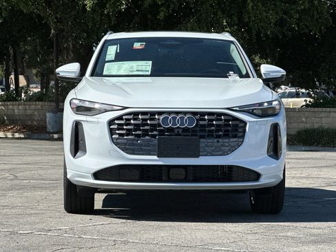 New 2025 Audi Q5 Premium Plus AWD/4WD image 6