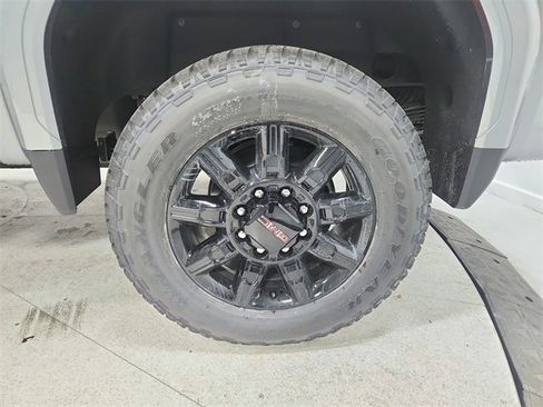 New 2026 GMC Sierra 2500 AT4 w/ AT4 Premium Plus Package image 45