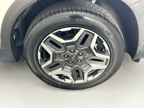 Used 2022 Hyundai Santa Fe Limited image 11