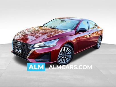 Used 2024 Nissan Altima 2.5 SV