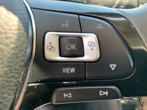 Used 2020 Volkswagen Tiguan SE w/ Panoramic Sunroof Package AWD/4WD image 28