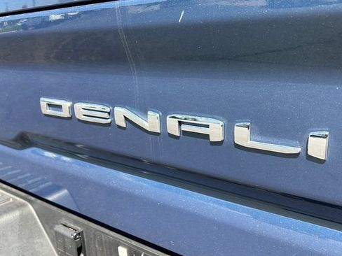 Used 2025 GMC Sierra 2500 Denali Ultimate AWD/4WD image 30