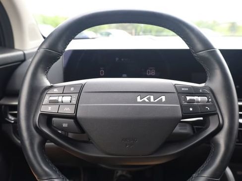 Used 2026 Kia Sportage LX FWD image 13