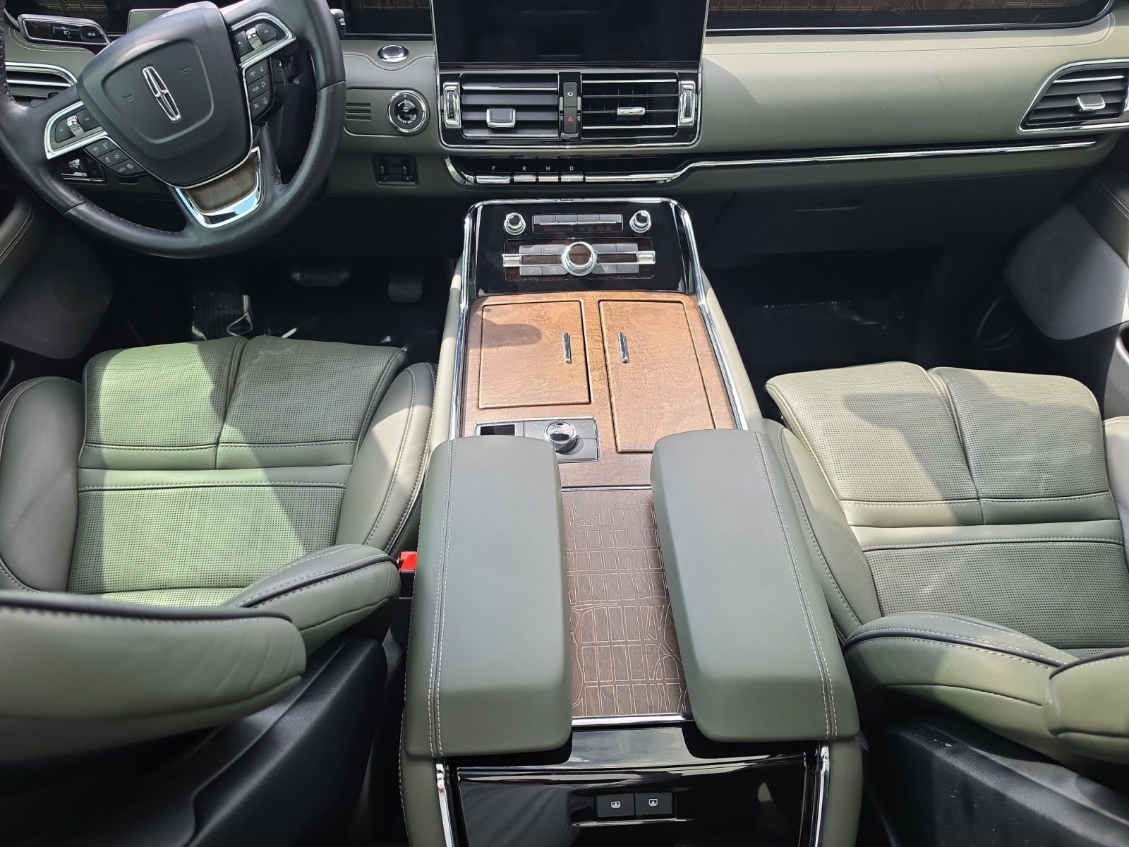 Certified 2022 Lincoln Navigator Black Label AWD/4WD image 10