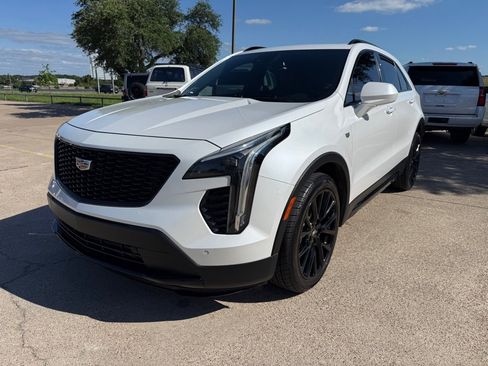 Used 2019 Cadillac XT4 Sport w/ LPO, Midnight Sport Package AWD/4WD image 3