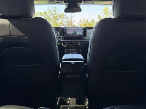 Certified 2025 Jeep Wrangler Unlimited Sport AWD/4WD image 36