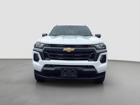 New 2026 Chevrolet Colorado LT w/ Advanced Trailering Package AWD/4WD image 2