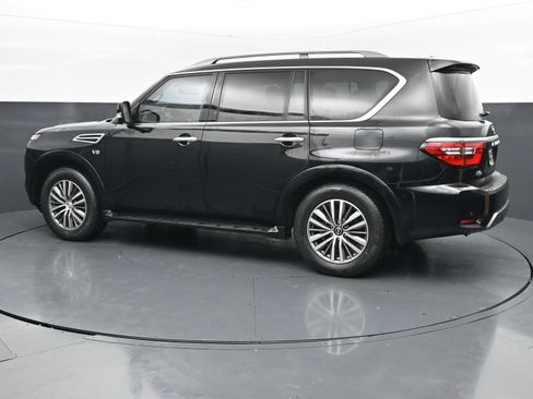 Used 2021 Nissan Armada SL w/ Captain's Chairs Package RWD image 3