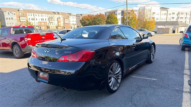 Used 2014 INFINITI Q60 Sport Convertible w/ Premium Package RWD image 9