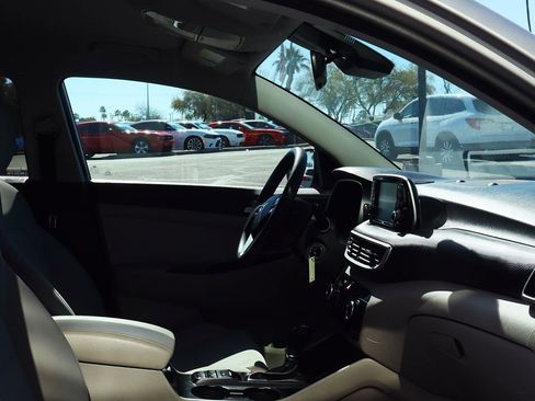 Used 2020 Hyundai Tucson SE image 31