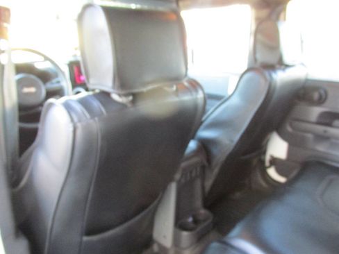 Used 2008 Jeep Wrangler Unlimited X image 16