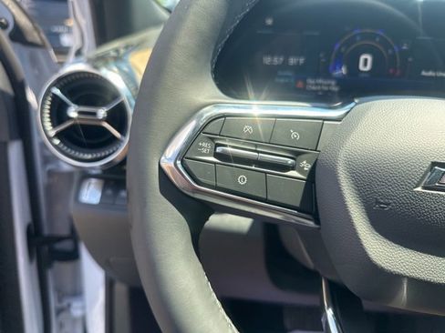 New 2026 Chevrolet Equinox ACTIV w/ Convenience Package III image 19