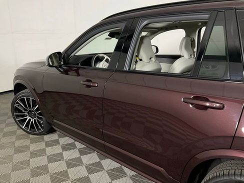 New 2026 Volvo XC90 B6 Ultra w/ Protection Package AWD/4WD image 36