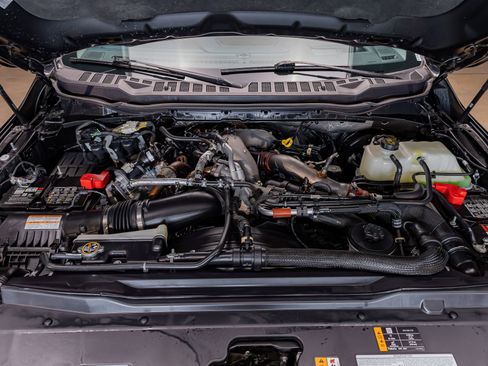 Used 2024 Ford F250 Limited image 32