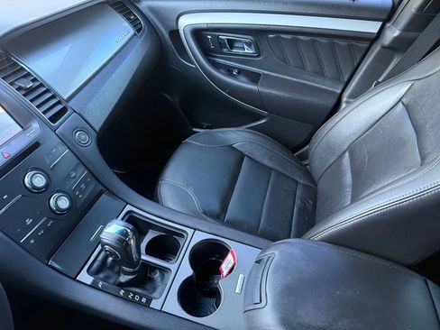Used 2018 Ford Taurus SEL w/ Equipment Group 201A image 23