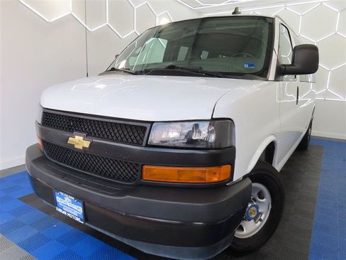 Used 2022 Chevrolet Express 3500 LS RWD image 1