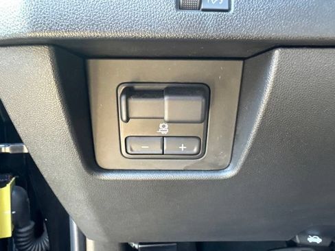 Used 2023 GMC Canyon AT4 w/ AT4 Premium Package AWD/4WD image 29