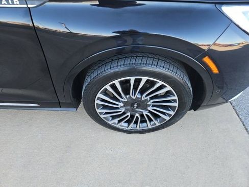 Used 2020 Lincoln Corsair Reserve w/ Equipment Group 202A image 11