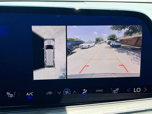 Used 2025 Chevrolet Tahoe LT AWD/4WD image 14