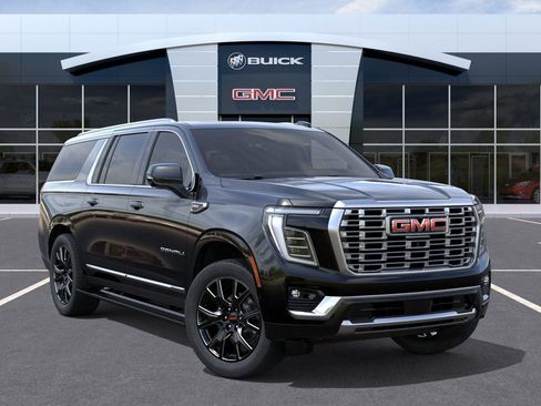 New 2026 GMC Yukon XL Denali w/ Denali Reserve Package AWD/4WD image 7