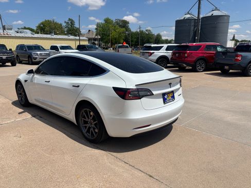Used 2020 Tesla Model 3 Long Range AWD/4WD image 5