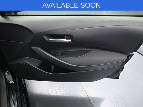 Used 2021 Toyota Corolla LE FWD image 31