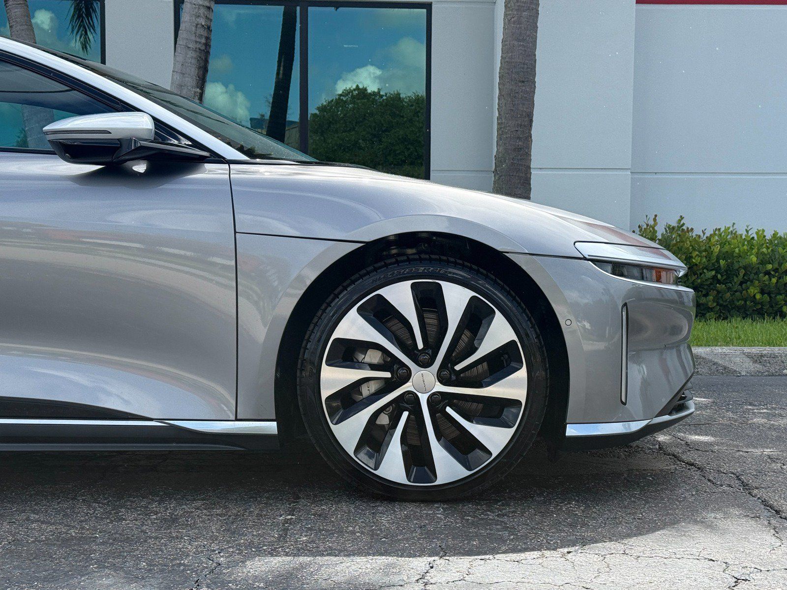 Used 2022 Lucid Air Grand Touring AWD/4WD image 3