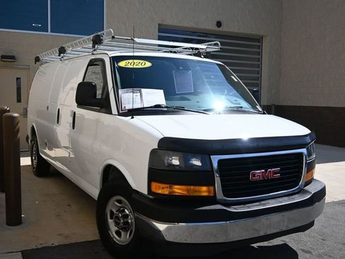 Used 2020 GMC Savana 3500 Extended w/ Driver Convenience Package image 5